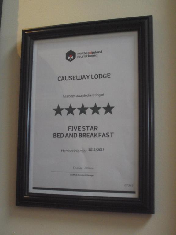 Causeway Lodge Bushmills Buitenkant foto